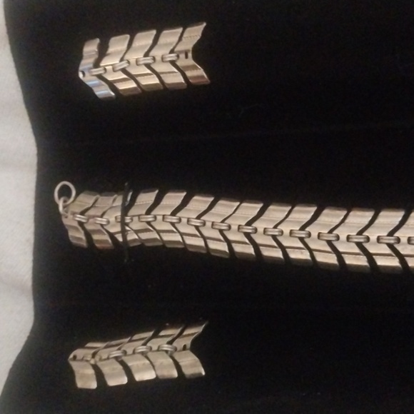 Estate Sale Vintage Silver - Picture 8 of 9